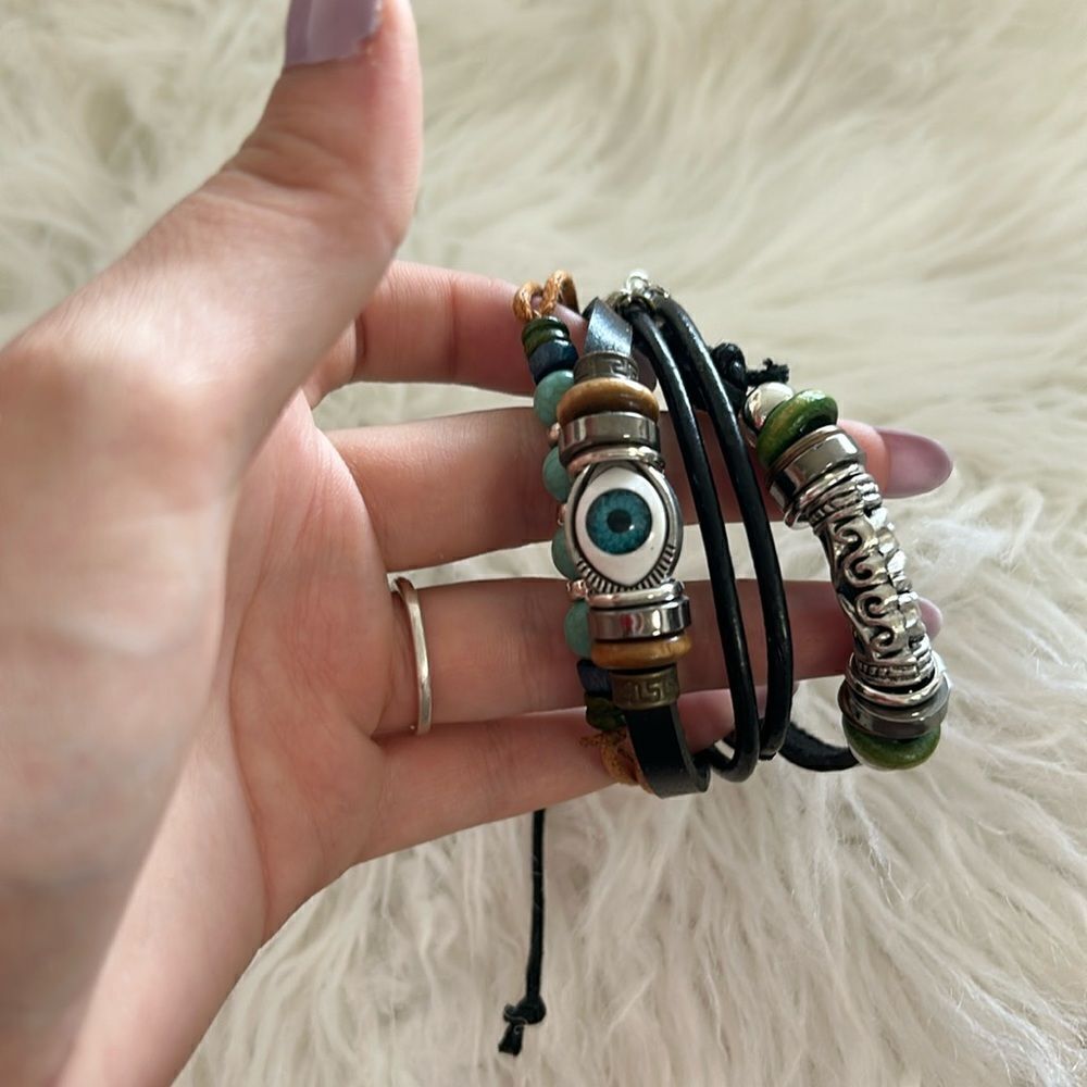 Bracelet  
